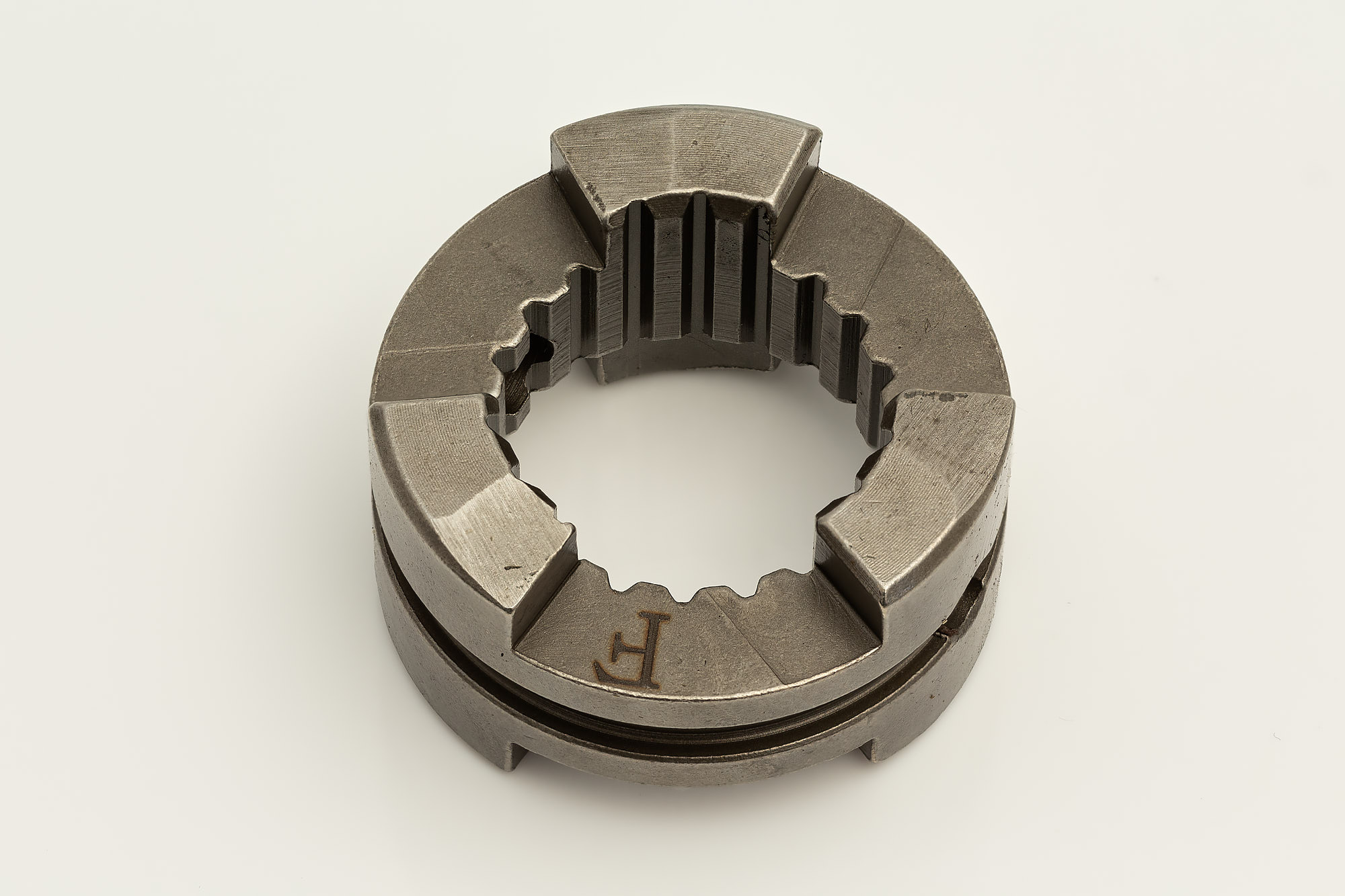 Собачка сцепления Yamaha 25HP 664-45631-00