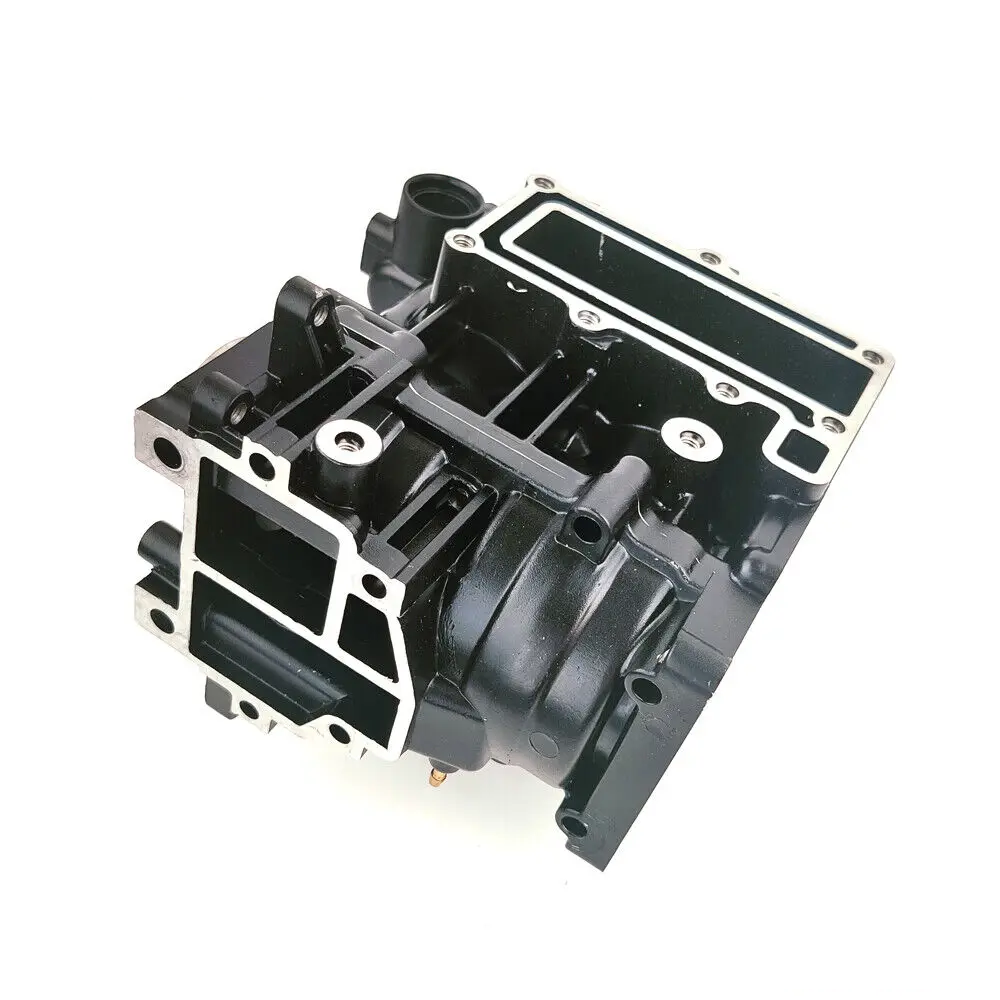 Блок цилиндров + задняя часть 9.8 Tohatsu 3B2-01100-1