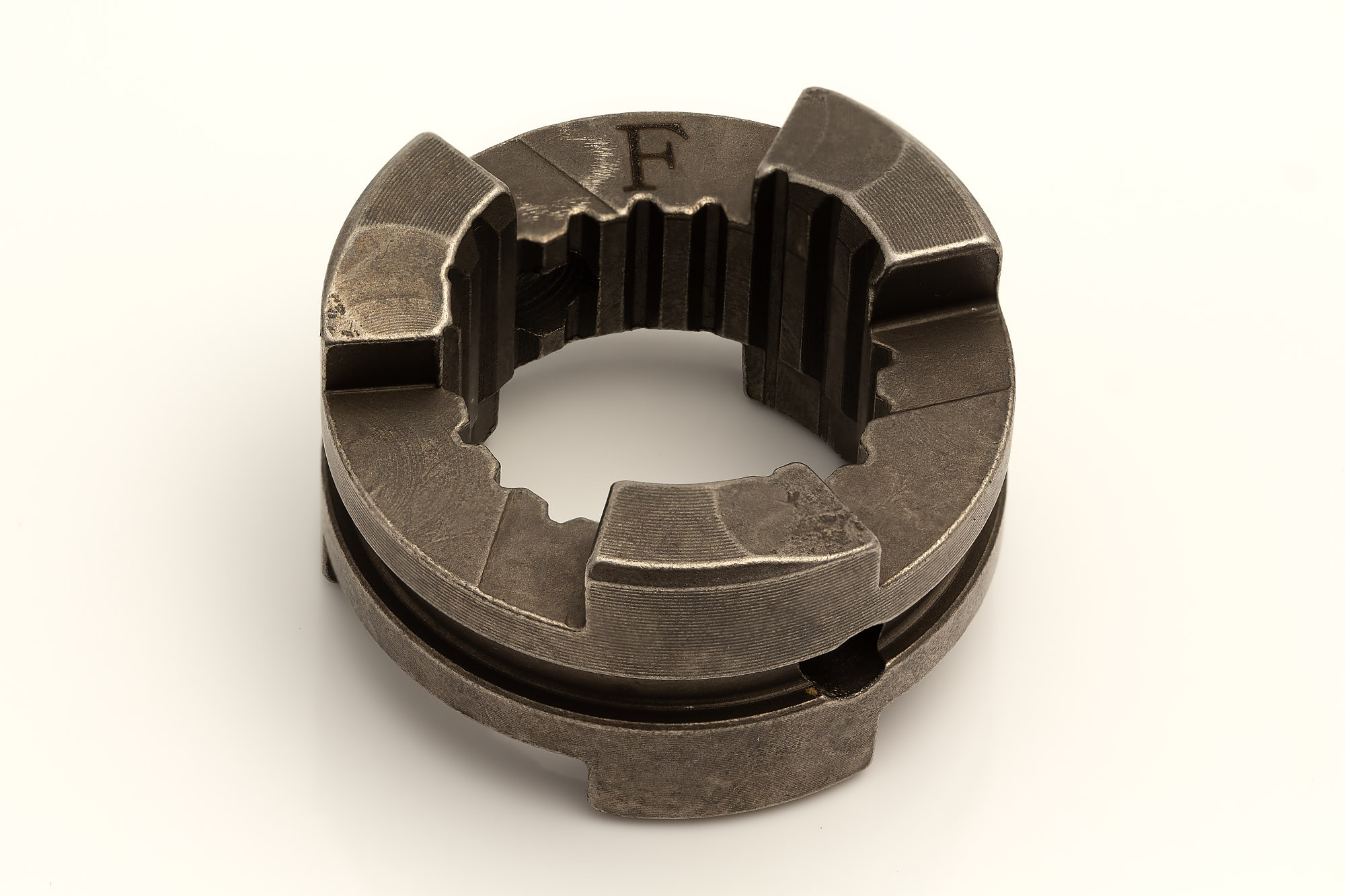 Собачка сцепления Yamaha 15HP 682-45631-00